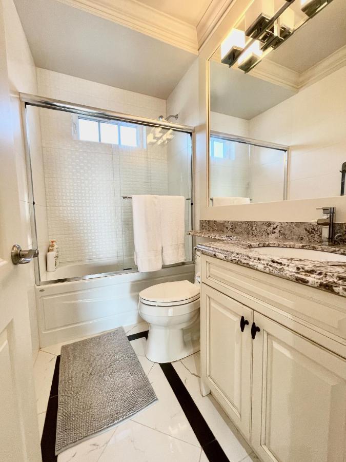 Vancouver Luxury Guesthouse 外观 照片