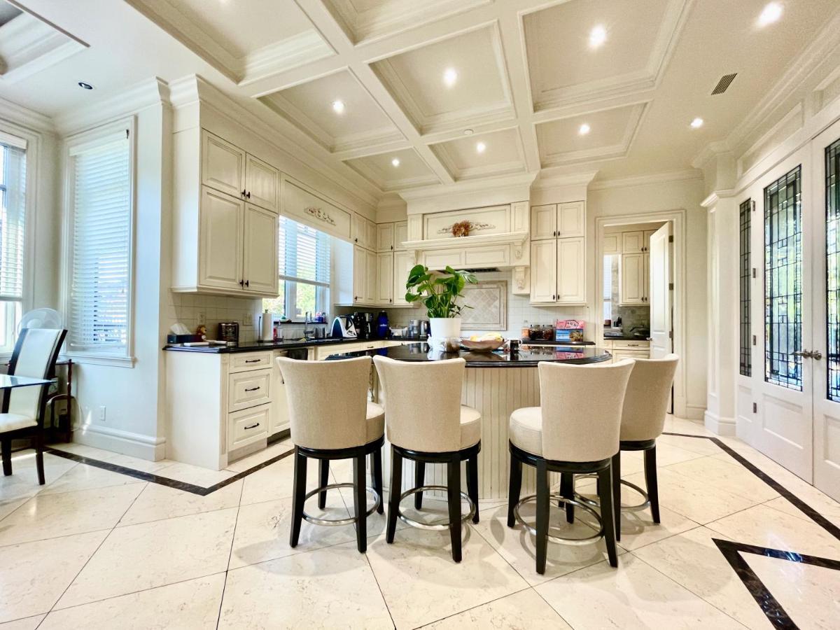 Vancouver Luxury Guesthouse 外观 照片